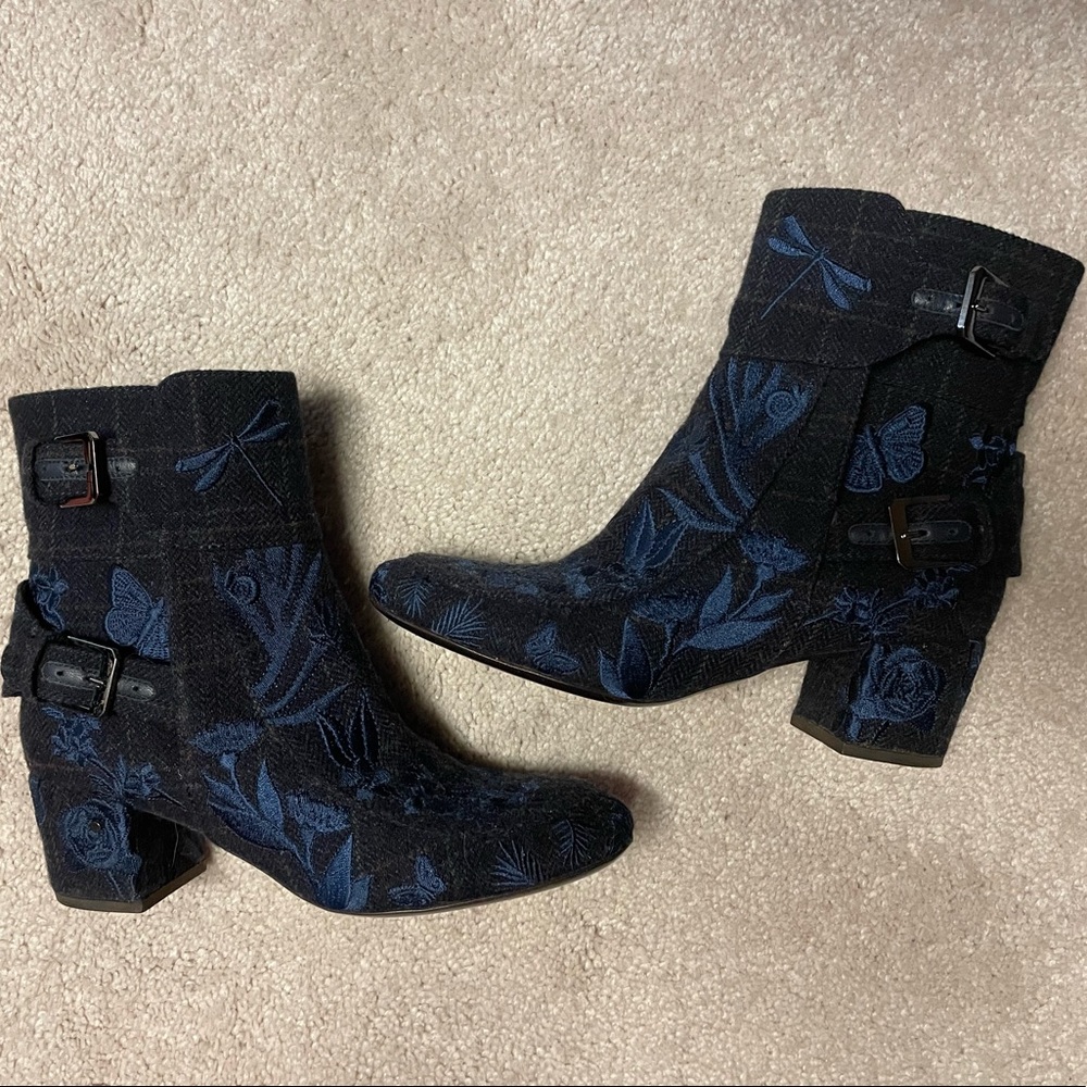 Laurence Dacade Embroidered Floral Booties - Picture 1 of 6
